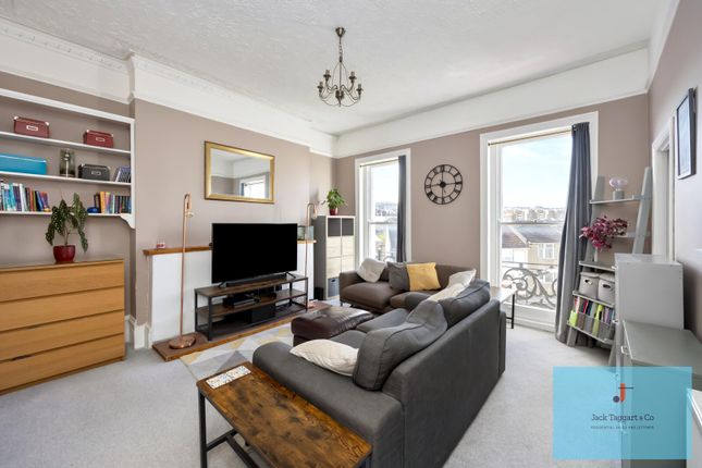 111, Roundhill Crescent, Brighton photo 4
