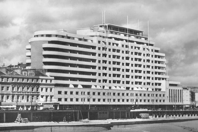 40, Marine Court, St. Leonards-on-Sea photo 3
