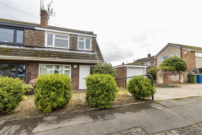 Semi-detached house for sale in Oakley Avenue, Brockwell, Chesterfield