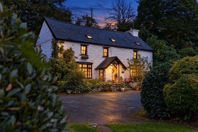 8-bed house on Brynarth, Aberystwyth, £825,000