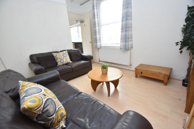 Thumbnail Property to rent in Tewkesbury Street, Cathays, Cardiff