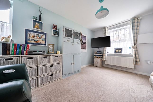 21, Leachman Way, Petersfield photo 2