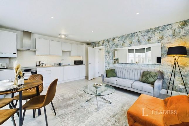 Studio flat on Flat 2, 34-36, St. Georges Road, East Sussex, £1,850/mo