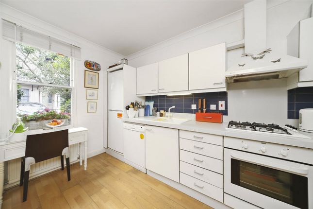 Terraced house to rent in Craven Hill, Bayswater
