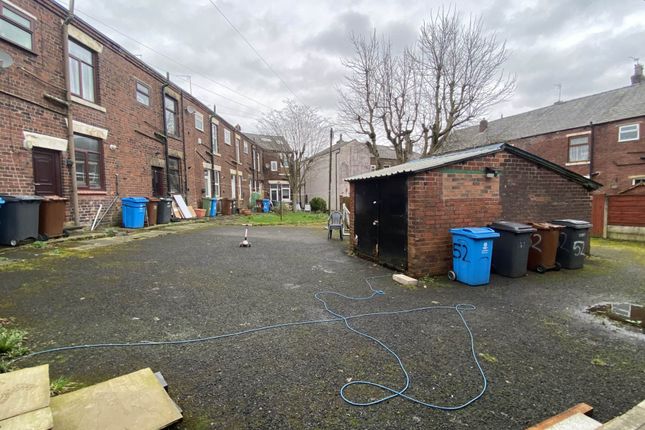 End terrace house for sale in Milnrow Road, Shaw
