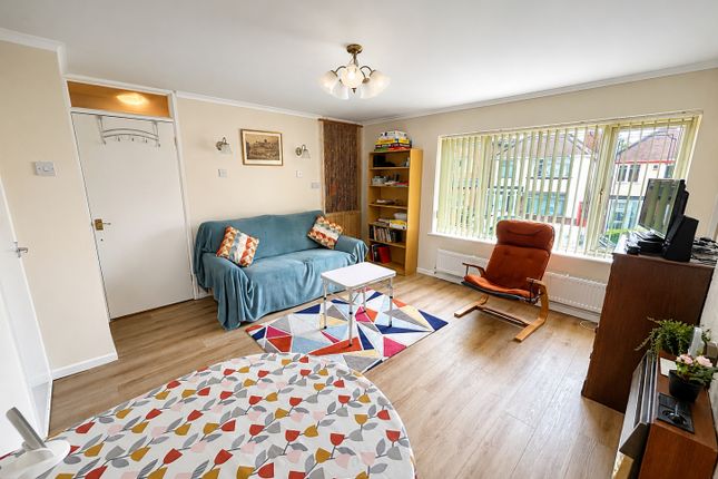4, Wood Street, Tipton photo 4