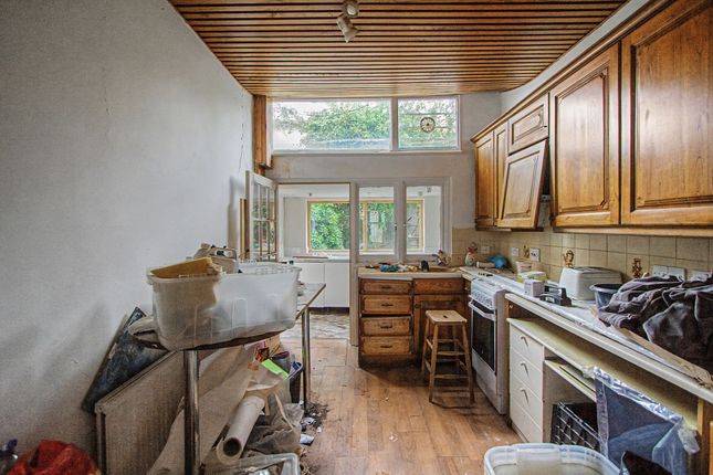 17 Netherfield Road, London photo 5