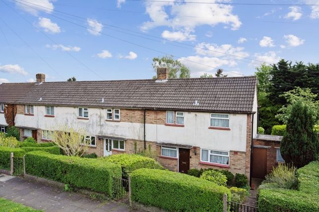 Terraced house for sale in Chiltern Drive, Rickmansworth