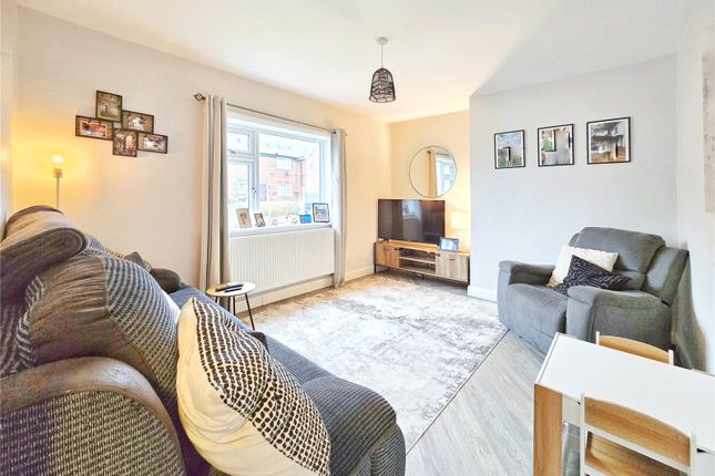 2, Ashwood Avenue, Bury photo 2