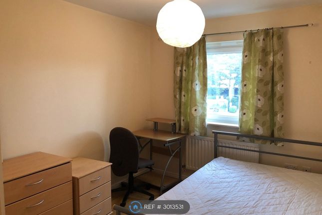 Parkhouse Court, Hatfield photo 3
