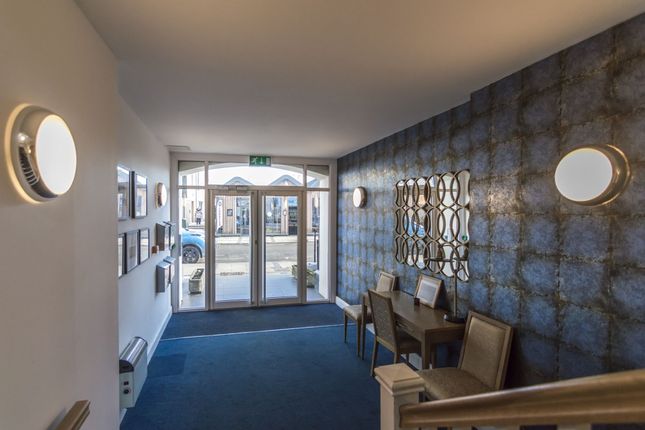 9 Cambrian Quay, Saundersfoot photo 2