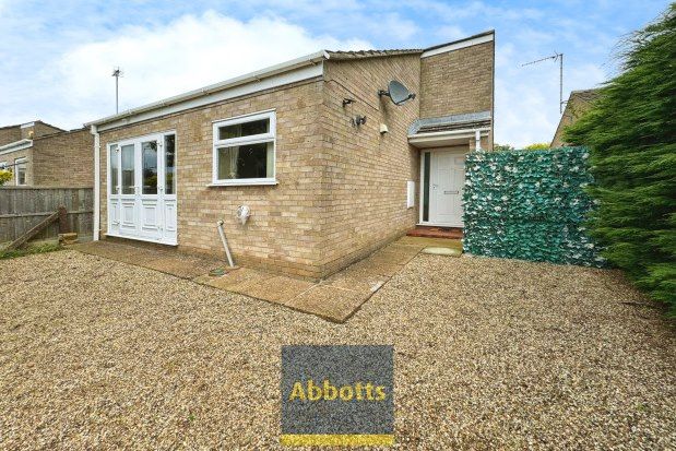Thumbnail Bungalow to rent in Hoveton Close Hickling, King's Lynn