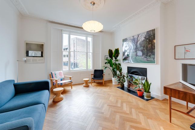 105, Queens Crescent, London photo 2