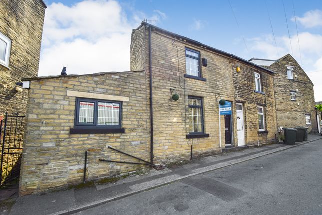 Thumbnail Cottage for sale in Croft Street, Idle, Bradford
