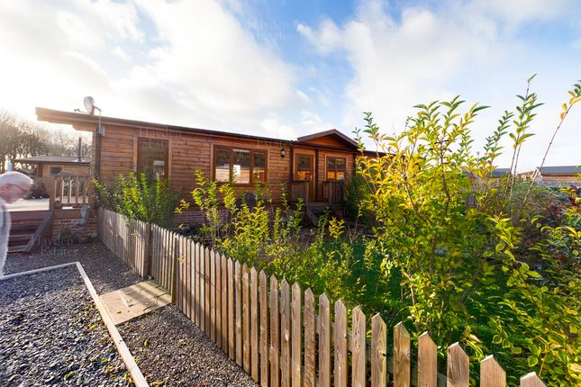 Thumbnail Lodge for sale in The Beechwoods, Button Bridge, Kinlet