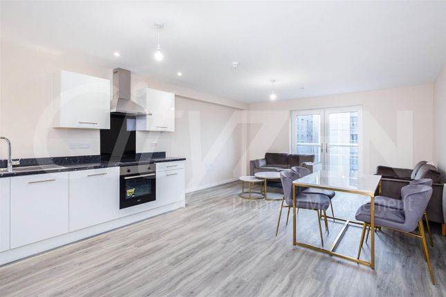 Flat to rent in Bell Tower House, City Road, Manchester