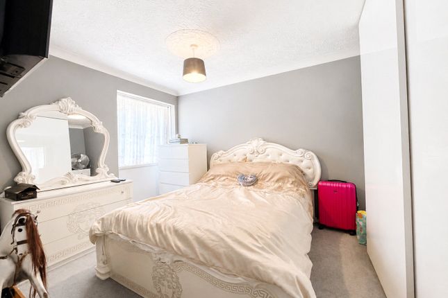 30, Peverel Green, Gillingham photo 5