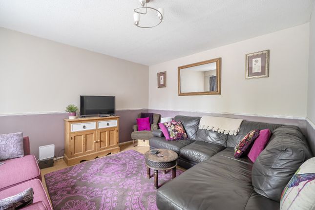 91, Edinburgh Road, Berkshire photo 2