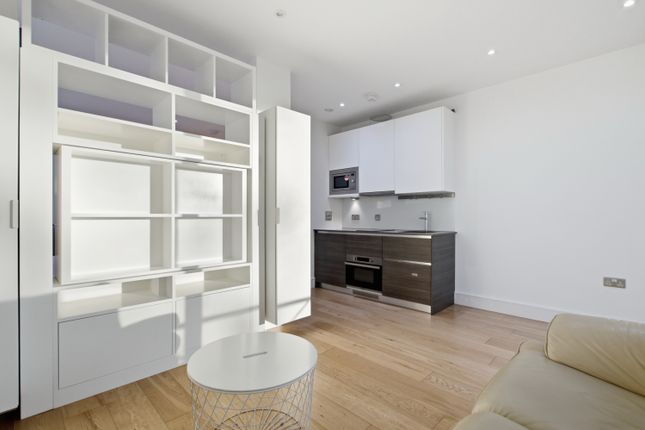 70 Trinity Square photo 4