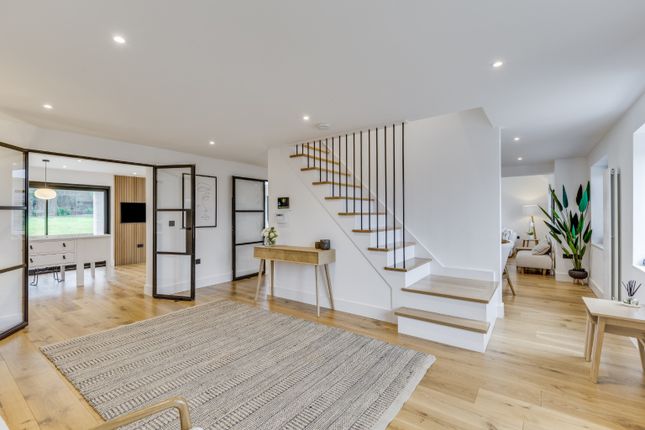 1 Vera Lane, Welwyn, Hertfordshire photo 2