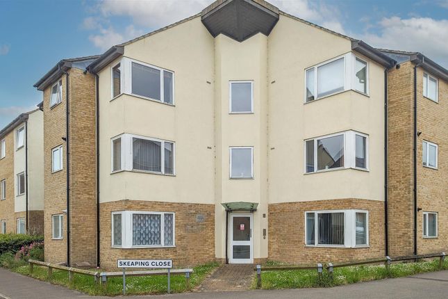 Thumbnail Flat for sale in Skeaping Close, Newmarket