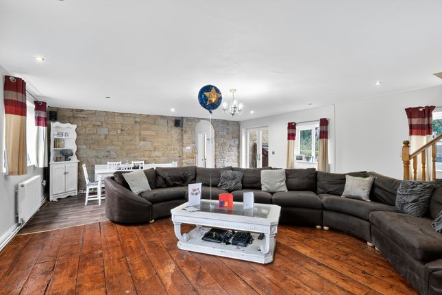 Bridge Cottage, Oakenbottom Road, Bolton photo 4