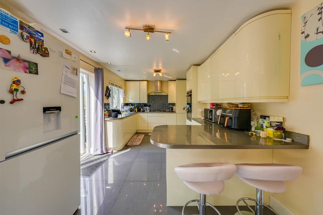 159, Lodge Lane, Grays photo 2
