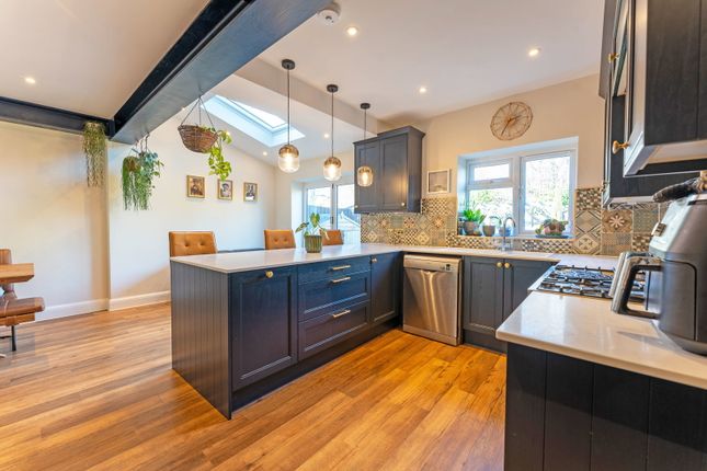 17, Kingsbrook Road, Bedford photo 3