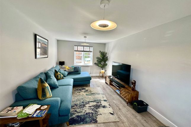 4, Hilltop Rise, Derbyshire photo 2