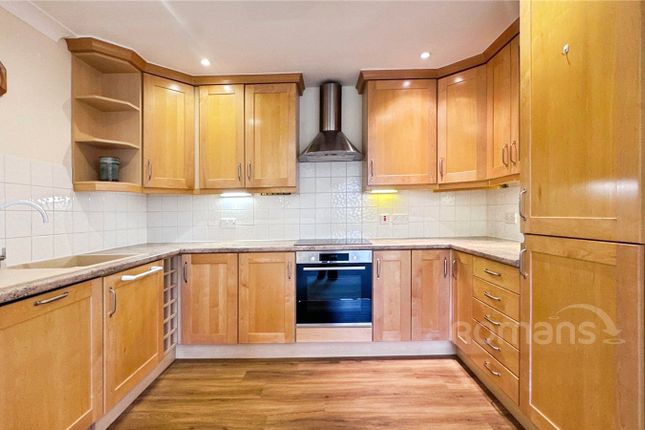 17, Beaumont Village, Aldershot photo 2