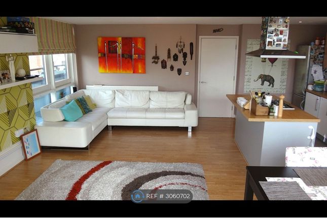 Flat, Tequila Wharf Commercial Road, London photo 2