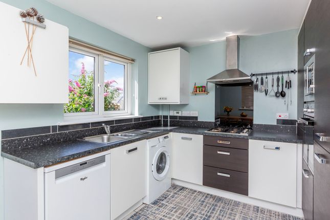 15, Easter Langside Crescent, Dalkeith photo 4