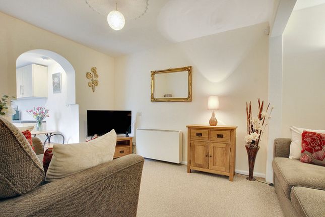 Flat for sale in Oakdene Road, Basildon