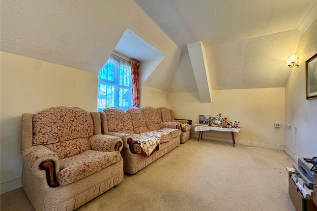 Fernhill Lane, New Milton photo 2