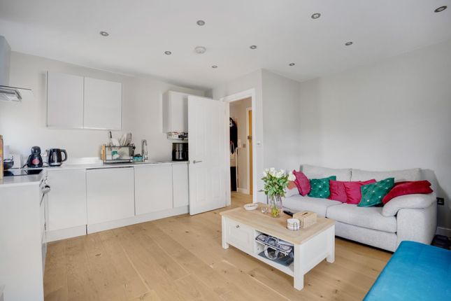 9F, Hamlet Road, London photo 2