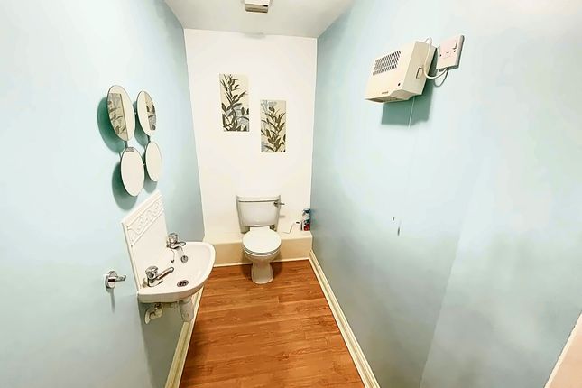 Flat for sale in Ferry Approach, South Shields