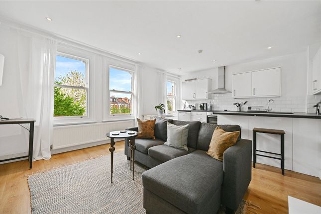 Flat 4, 73, Westwick Gardens, London photo 4