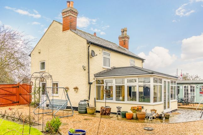 Detached house for sale in Spalding Road, Pinchbeck, Spalding, Lincolnshire