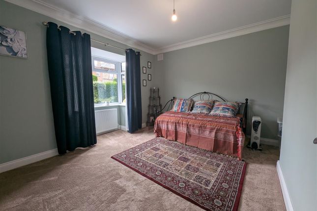 15, Elms Road, Darlington photo 4