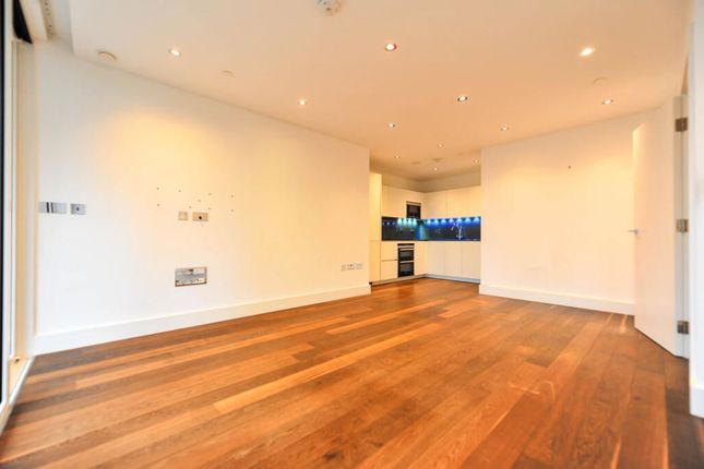 Flat 4 Ireton House,, 3 Stamford Square, Putney photo 4