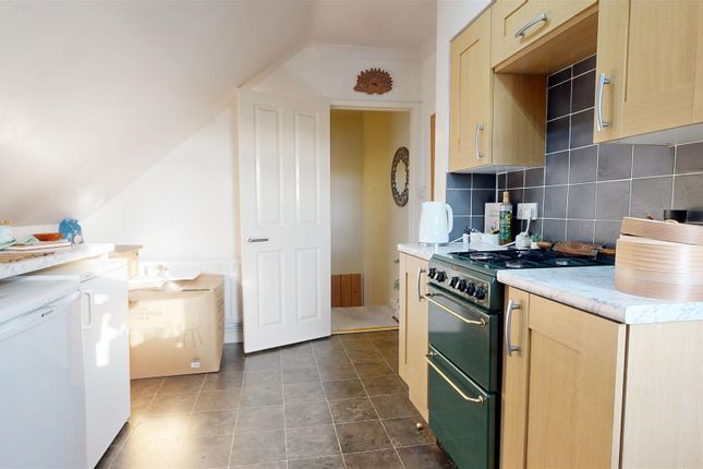 Flat 3, 12, Franklin Road, Weymouth photo 3