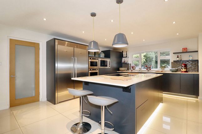 12, The Paddocks, Weybridge photo 4