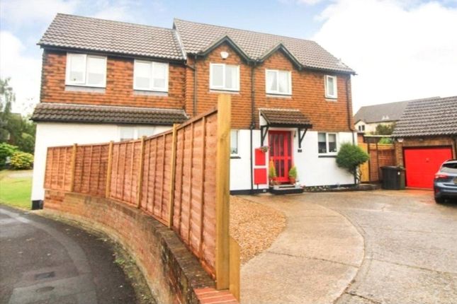 Thumbnail Detached house for sale in Lennox Close, Calcot, Reading, Berkshire