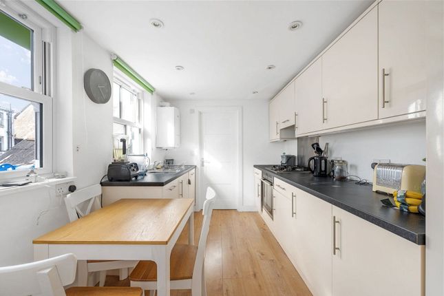 Duplex for sale in Fenwick Place, Clapham