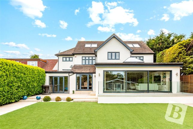 52A, Holden Way, Essex photo 4