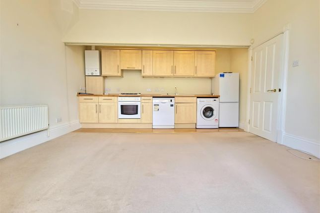 Flat 3, 14, Callis Court Road, Broadstairs photo 4