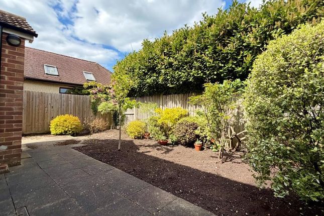 42, High Street, Wilburton photo 4