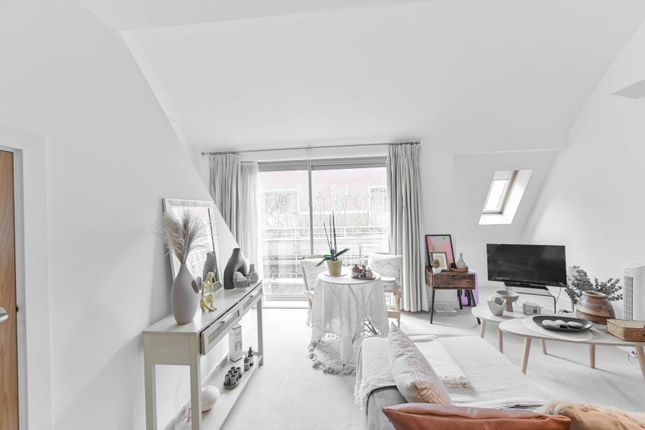 Thumbnail Flat for sale in Vandon Court, Westminster, London
