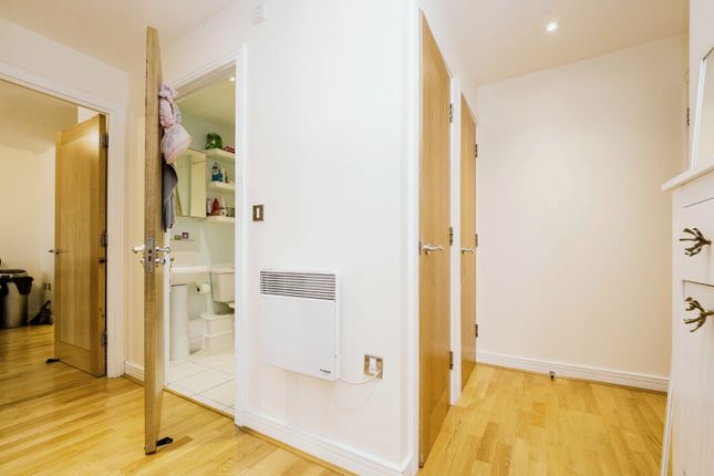 Flat for sale in Granite Apartments, 39 Windmill Lane, London