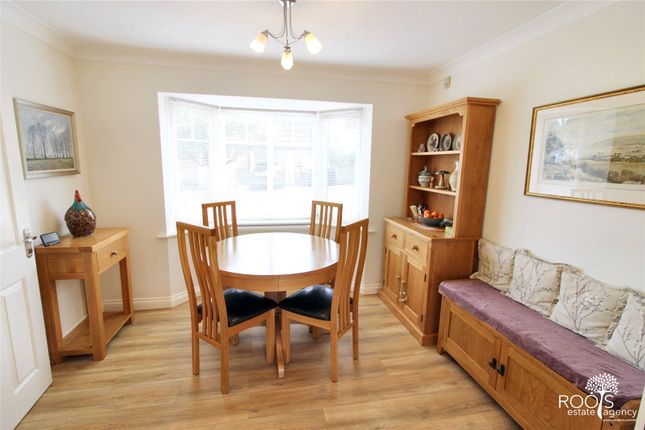 24, Wansey Gardens, Berkshire photo 4